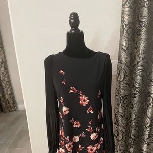 White House Black Market NWT black floral dress with flowers